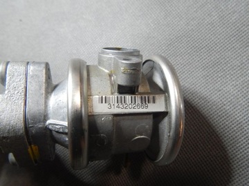 фото thumb №4, Audi rs5 8t клапан egr 07l131101f