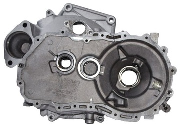 КОРПУС СЦЕПЛЕНИЯ КОРОБКИ ПЕРЕДАЧ VW 02T 301 107 Q