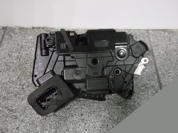 Замок двері праві зад vw golf v vi 5 6 jetta 5k фото №1