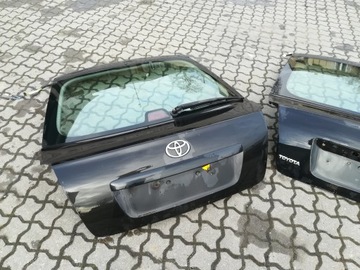 Крышка багажника чёрная toyota avensis t25 hb фото №1