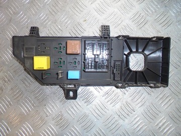 Коробка запобіжників bsi 13181983ka vectra c 1.8 фото №1