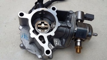 Vw golf vii 2.0 tsi насос топлива 06a127062a фото №1