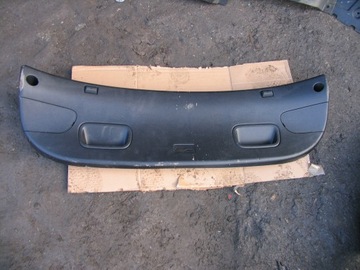 Пластик оббивка кришки зад hyundai i20 ii 2015 фото №1