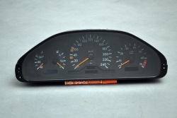 спидометр MERCEDES W202
