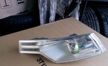 фара противотуманная галоген левая CITROEN C5 08-