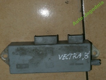 Vectra b уселитель антены 90462593, фото