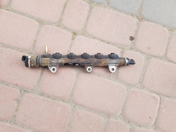 Fuel rail bosch vivaro trafic 8200661279, фото