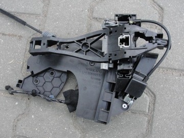 Door lock left rear door volvo s40 v50 back 30699111, фото
