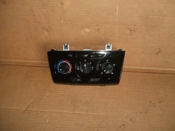 Lancia ypsilon 2011 - air conditioner control panel ventilation, фото
