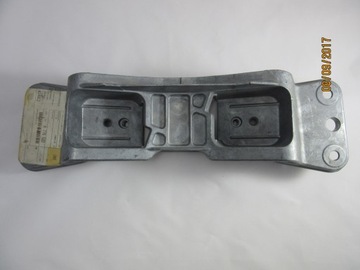 Bmw e60 e61 523 525 кронштейн опора коробки 6776522, фото