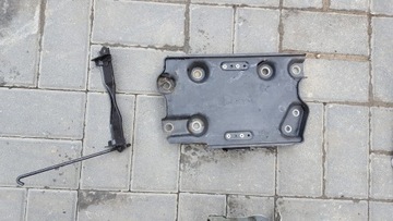 Infiniti q50 2.2 d fasteners battery, фото