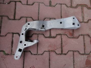Bmw g11 g30 g31 g32 xd кронштейн опора коробки передач, фото