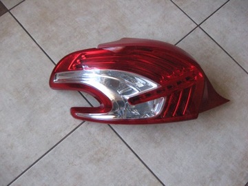 Левый фонарь задний - фара левая tyl - led подсветка - peugeot 208!!!, фото