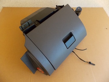 C-max mk1 1 03-06 glove compartment passenger, фото