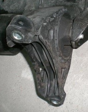 Подушка двигателя opel astra j astra 4 2. 0cdti, фото