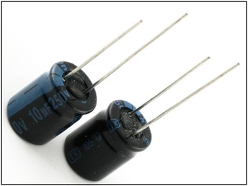 Конденсатори 10uF / 250V 10x13 LONG LIFE 105 * 5PCS