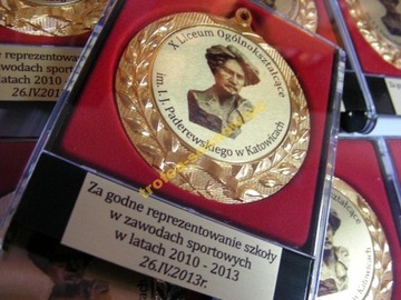 wyróżnienie NAGRODA podziękowanie MEDAL 7cm + etui