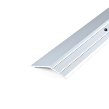 Listwa progowa aluminiowa srebrna 16mm 200cm skośna montowana na śruby