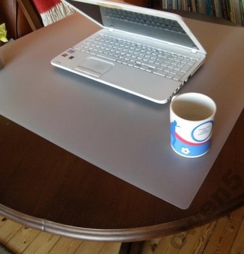 PODKŁADKA MATA OCHRONNA NA BIURKO 40x80cm MLECZNA