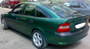 CLONA (KRYT) LIŠTA KRYT OPEL VECTRA B HB L 282 GRANÁT