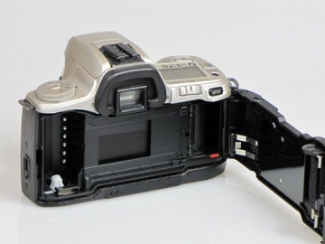 КАМЕРА MINOLTA DYNAX 404si - корпус