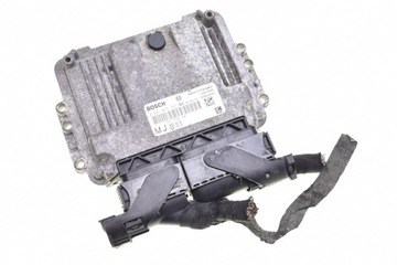 komputer ZAFIRA B 1.9 CDTI 0281015767 55570807 MJ