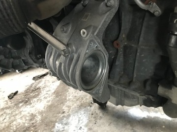 MERCEDES A KLASA W176 CDI PODPORA ŁAPA MOCO PÓŁOSI