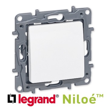 LEGRAND NILOE Одна пуговица белый 764507