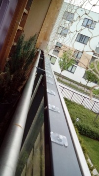 ZESTAW SIATKA NA BALKON PRZECIW PTAKOM GOŁĘBIOM 2X3m OKO 50mm BEZ WIERCENIA
