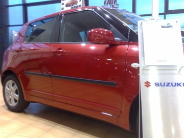 SUZUKI SWIFT III 2005 - 2010 новые боковые молдинги