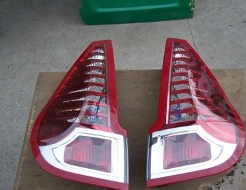 LAMPA TYLNA TYL RENAULT SCENIC III