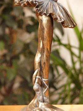 Фигурка СТРОЙНАЯ КРАСИВАЯ БАЛЕРИНА ПОДПИСЬ veronese