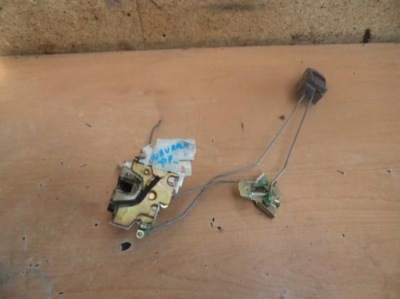 Замок двері правий перед nissan navara фото №1