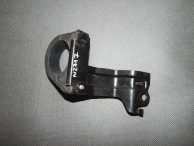 Vw passat b7 кронштейн насоса wody 1k0121093bh фото №1