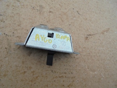 Засувка кришки задній toyota aygo -доставка- фото №1