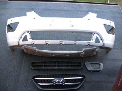 Решітка радіатора --- kia carens iii ---- хром !!! фото №1