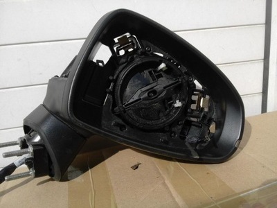 Audi a1 2010-2018 праве 6pin фото №1