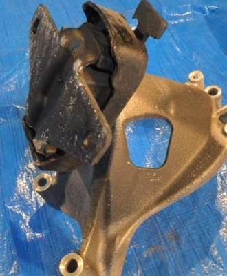 Vw amarok 2.0 tdi кронштейн з подушка 03l199308 e фото №1