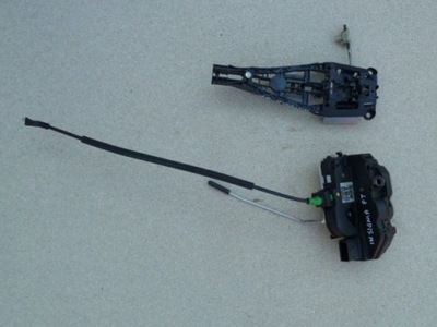 Замок двері правих задніх opel insignia фото №1