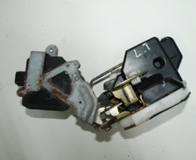 Outlander 03-06 2.0 замок дверь задний левый задняя фото №1