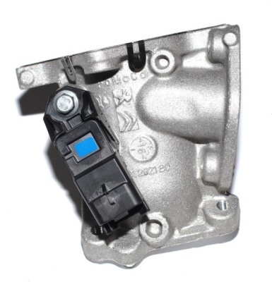 Peugeot ford citroen патрубок 9801292180 фото №1