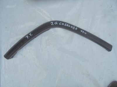 Молдинг na крила права задня jeep cherokee 11 фото №1