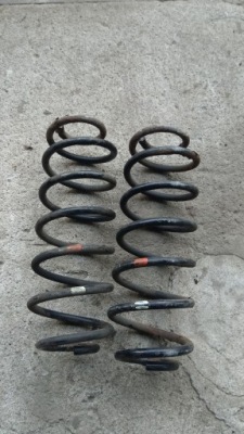 Mazda 2 07-14 пружина задняя фото №1