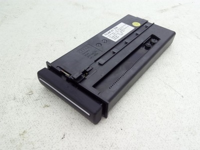 Audi a3 8p шухляда 8p0941561f фото №1