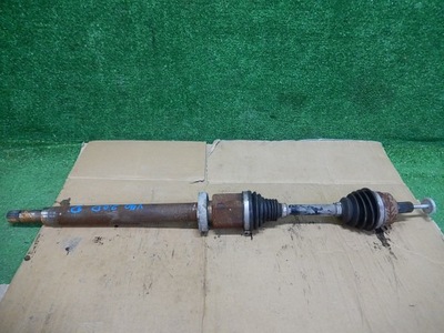 Приводной вал правая volvo v40 2.0 d2 31437595 фото №1