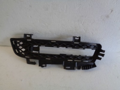 Mercedes w207 решётка w бампер правая a2078801224 фото №1