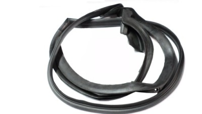 Прокладка дверь правый задний  mercedes w114 w115 фото №1