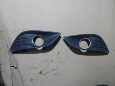 Заглушка протитуманна фара права ліва focus mk2 lift фото №1