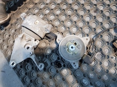 Подушка коробки ліва audi a8 4h0399151ba фото №1