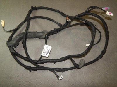 Audi q3 8u джгут кришки 8u0971147a фото №1